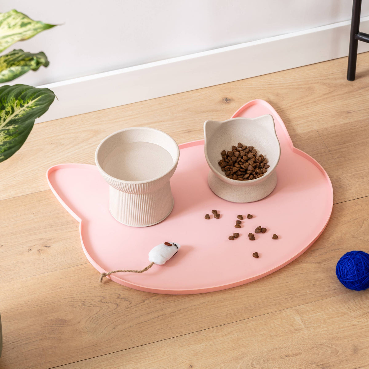 Oscar Silicone Cat Placemat: Blush Pink