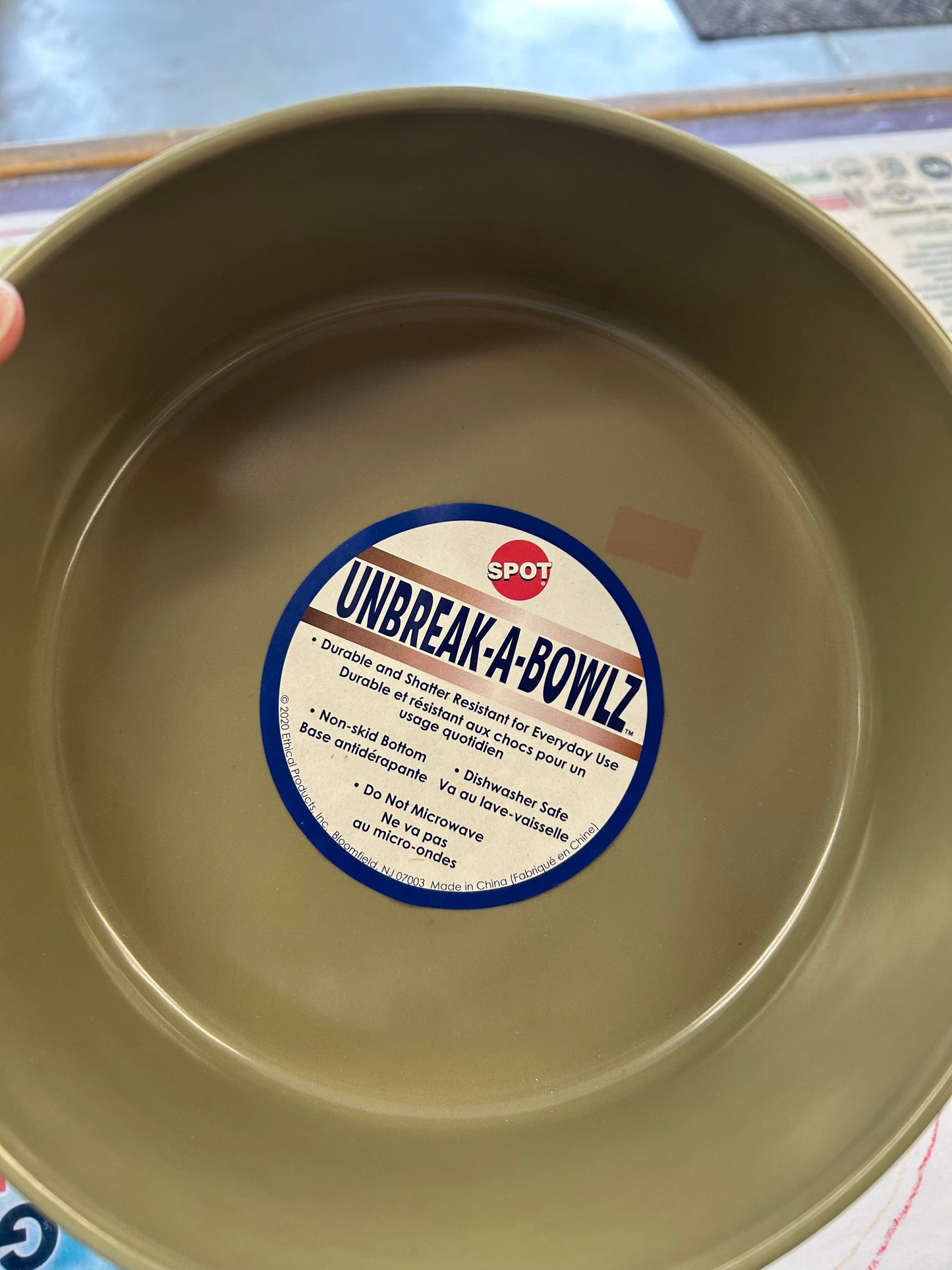 Spot Unbreak-A-Bowlz Stoneware, Large 44 oz.