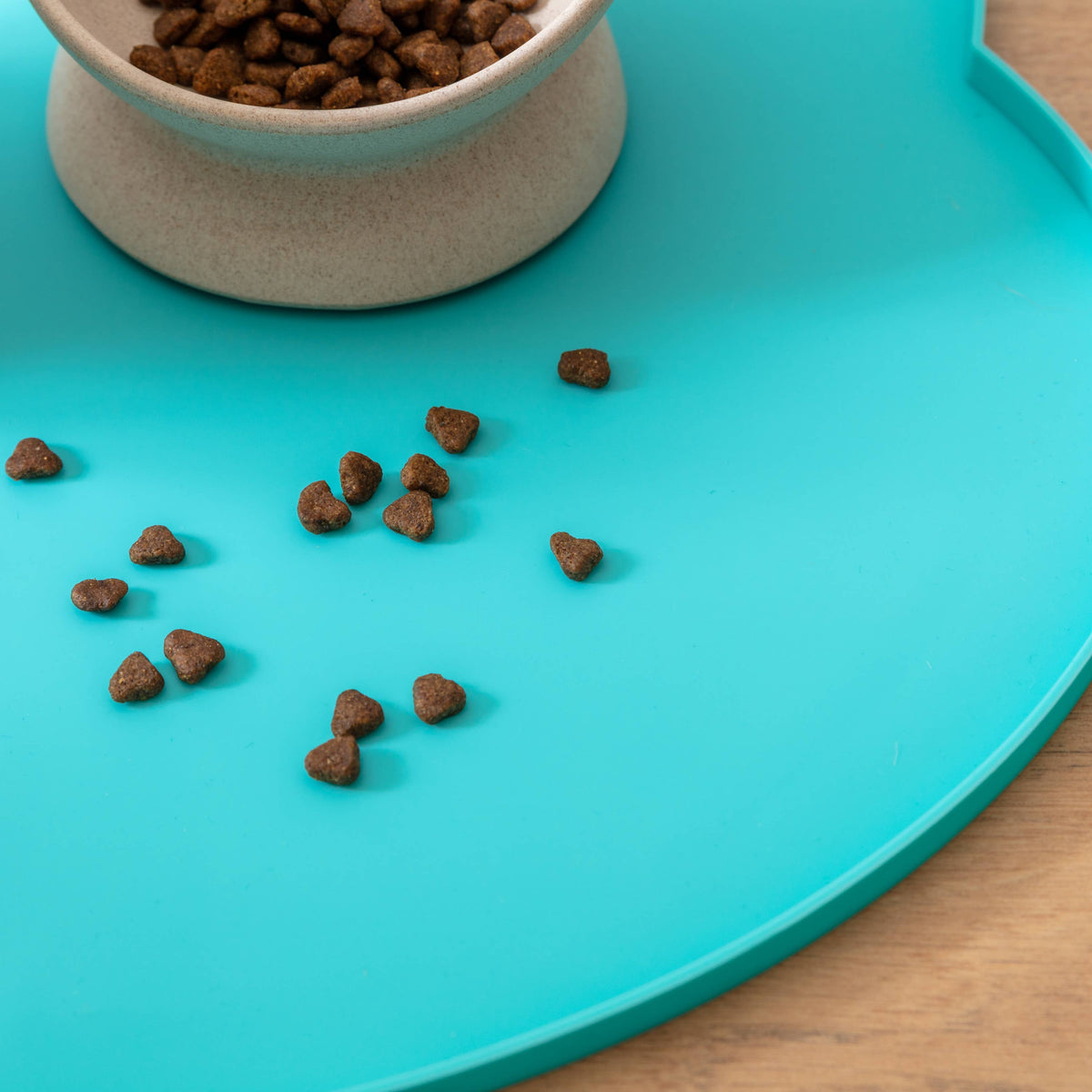 Oscar Silicone Cat Placemat: Blush Pink