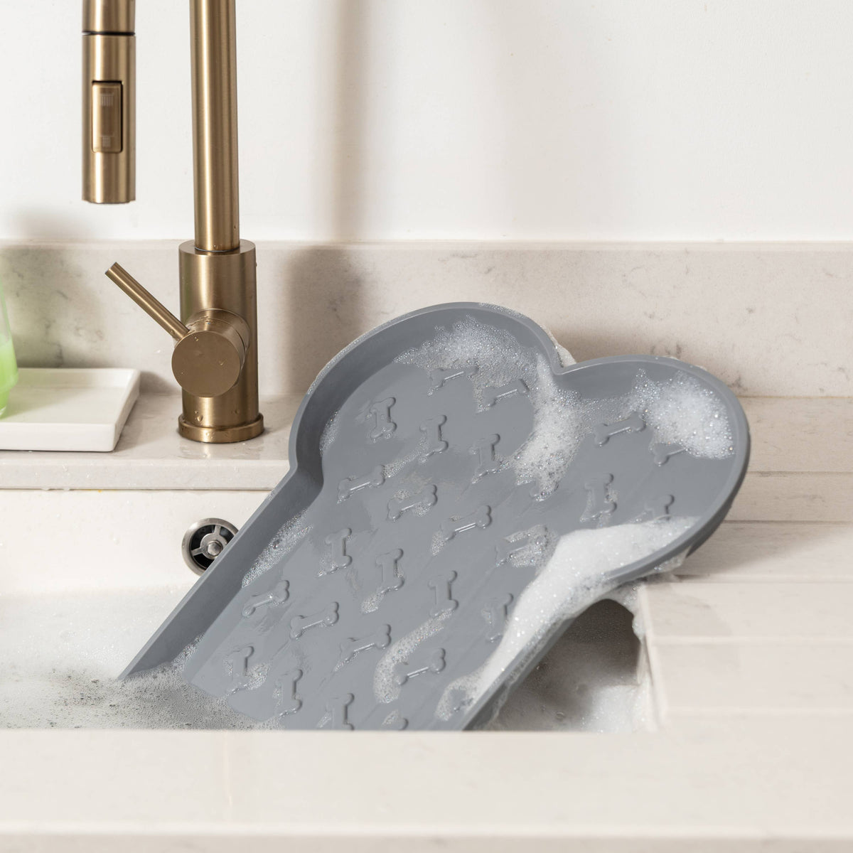 Oslo Feeding Tray: Black / Large
