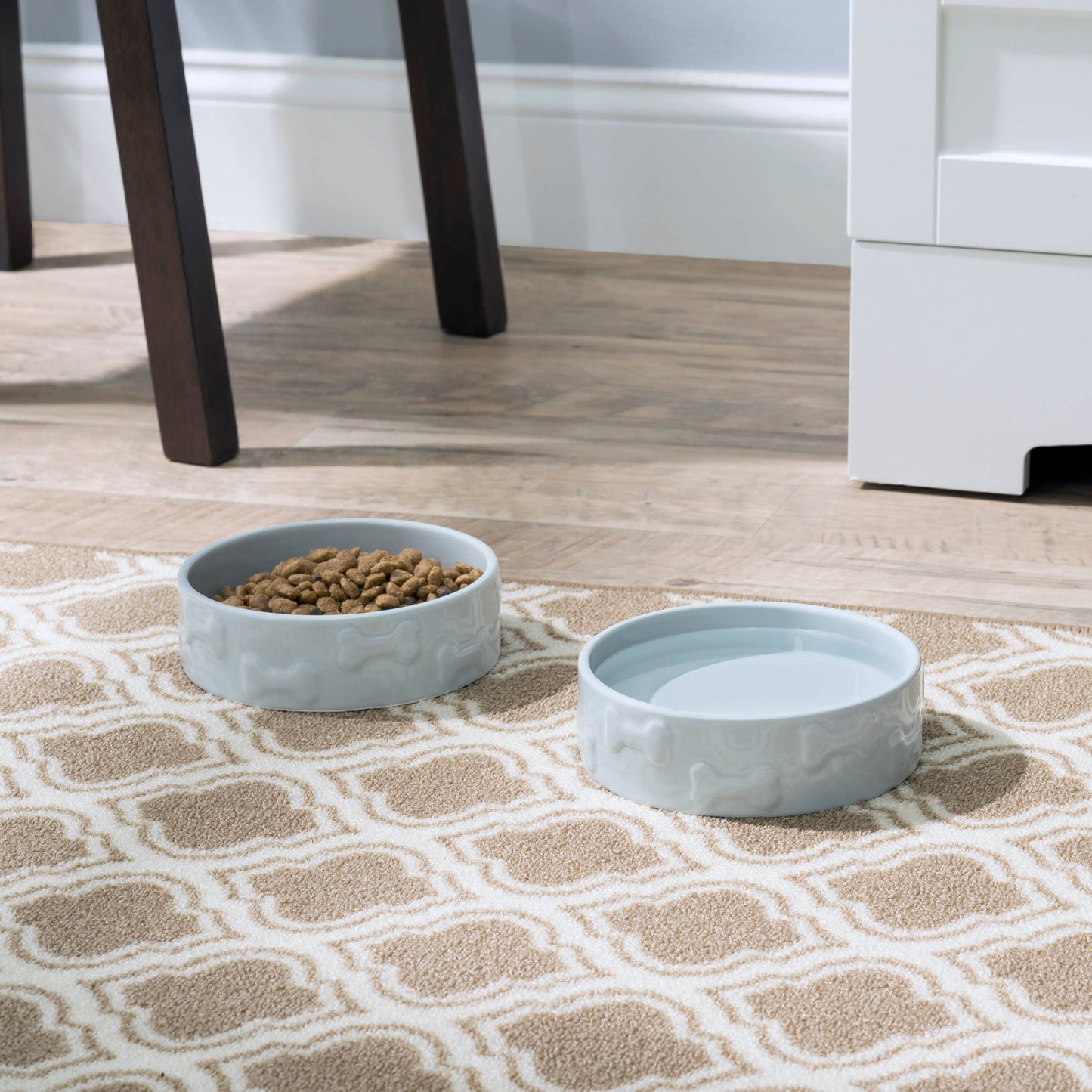 Manor Grey Pet Bowl: Medium