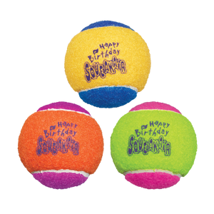 Kong Squeakair Birthday Balls 3 Pack