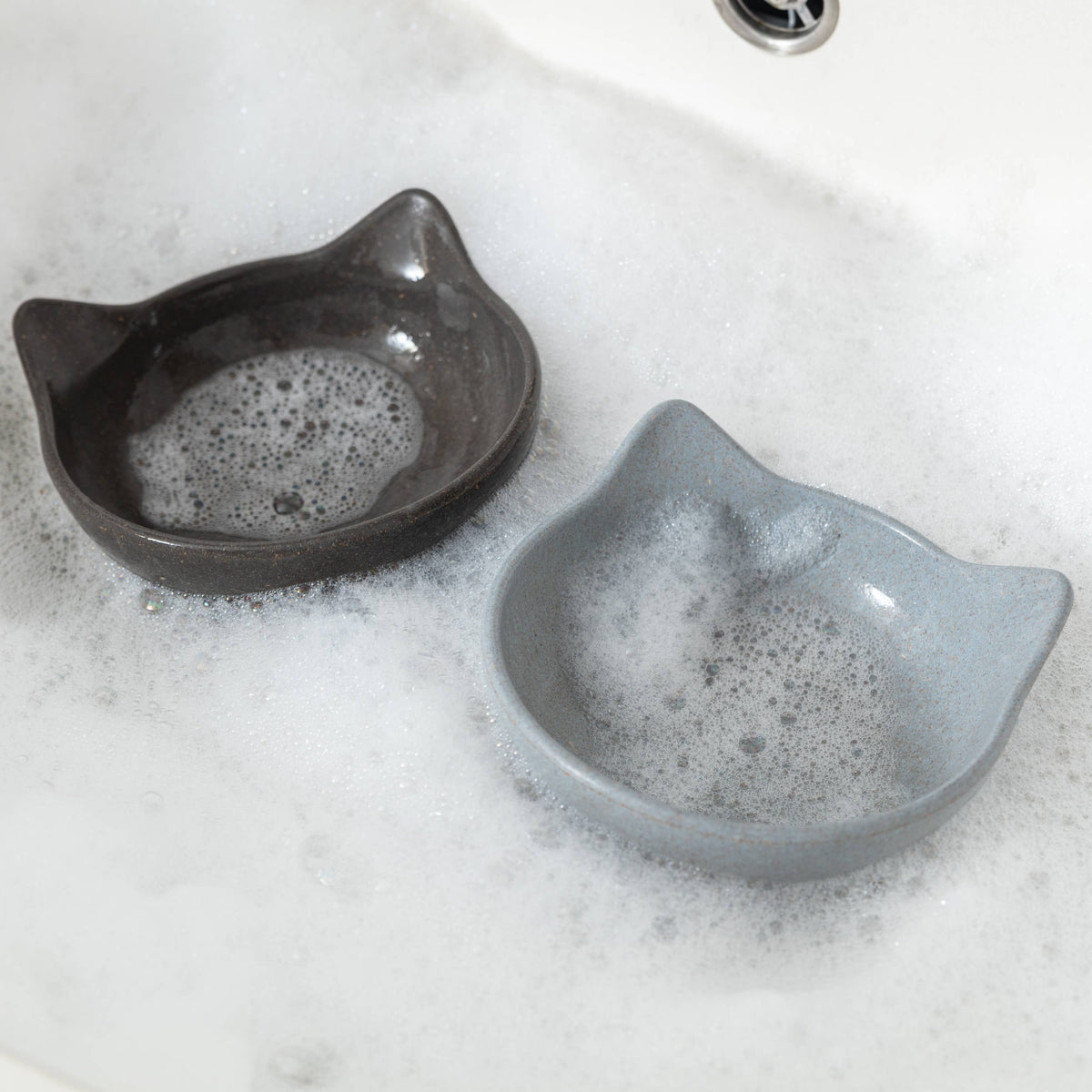 Archie Bamboo Tilt Cat Bowl: Stone Grey