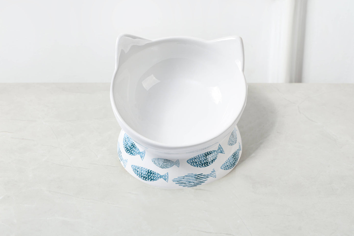 Oscar Tilt Cat Dish: Multi-Colored